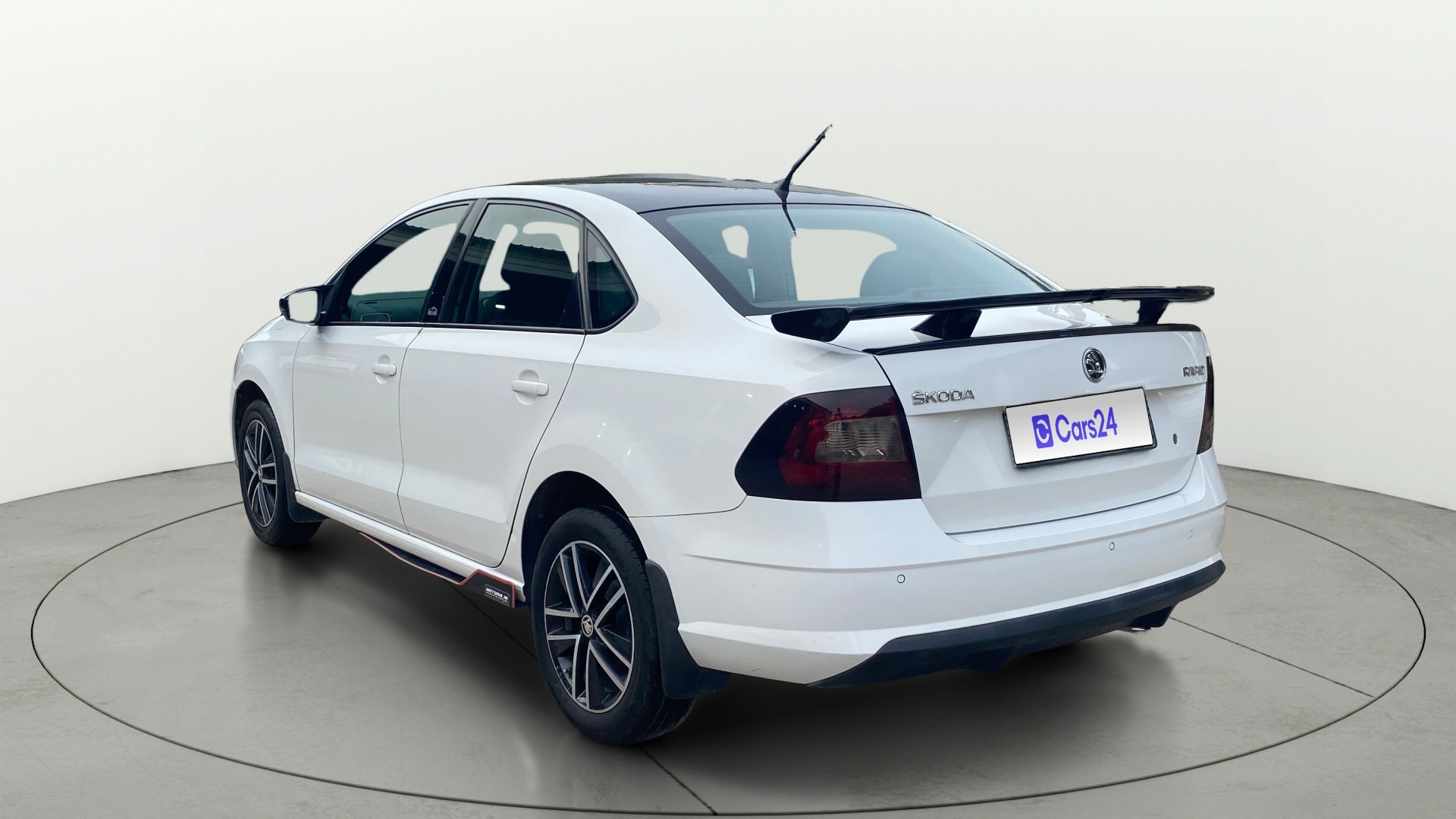 View 2020 Skoda Rapid 1.5 TDI CR Active BS IV Image 2 Used 2020 Skoda Rapid 1.5 TDI CR Active BS IV Image 2