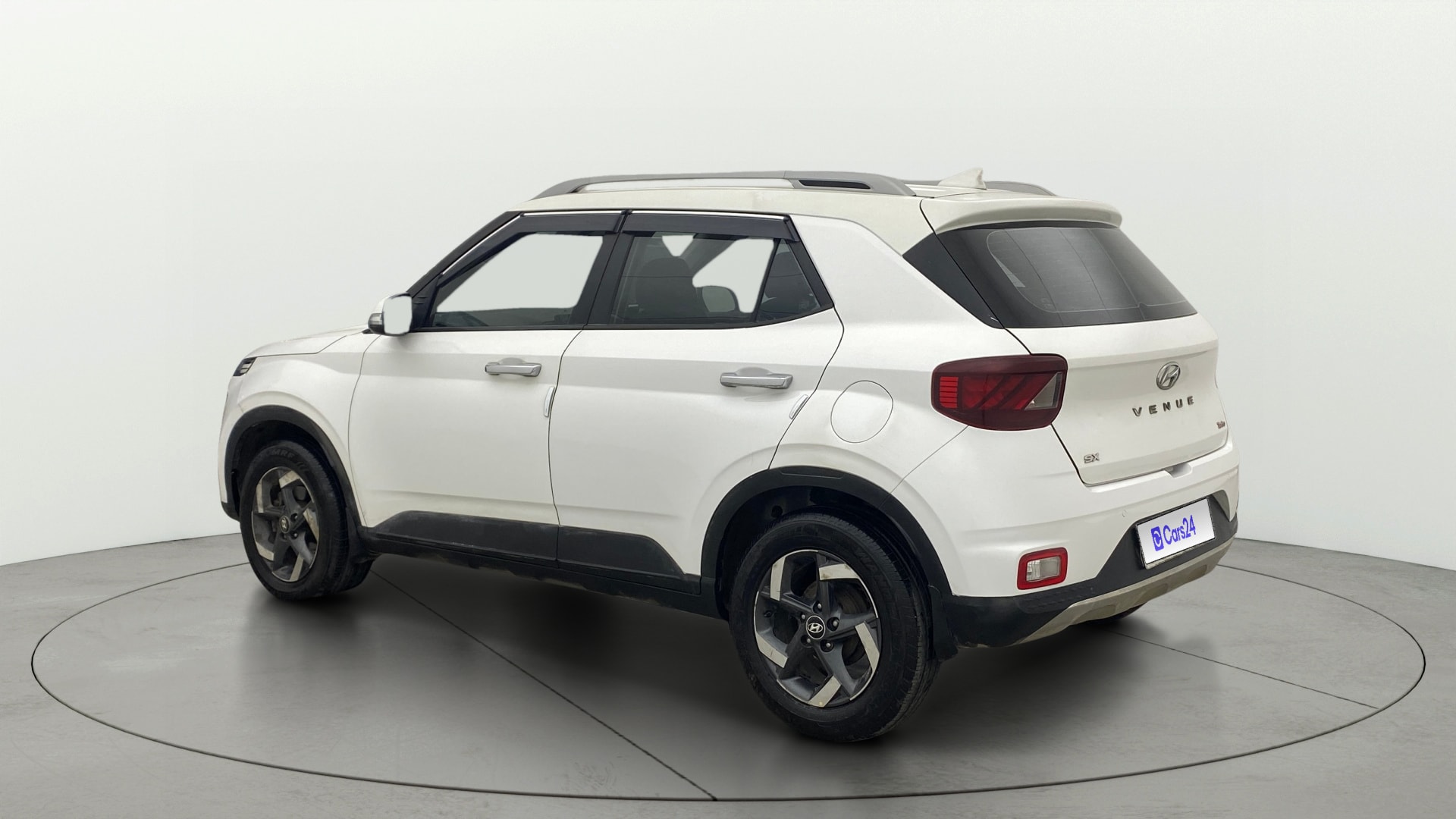 View 2019 Hyundai Venue SX Plus 1.0 Petrol AT Image 2 Used 2019 Hyundai Venue SX Plus 1.0 Petrol AT Image 2