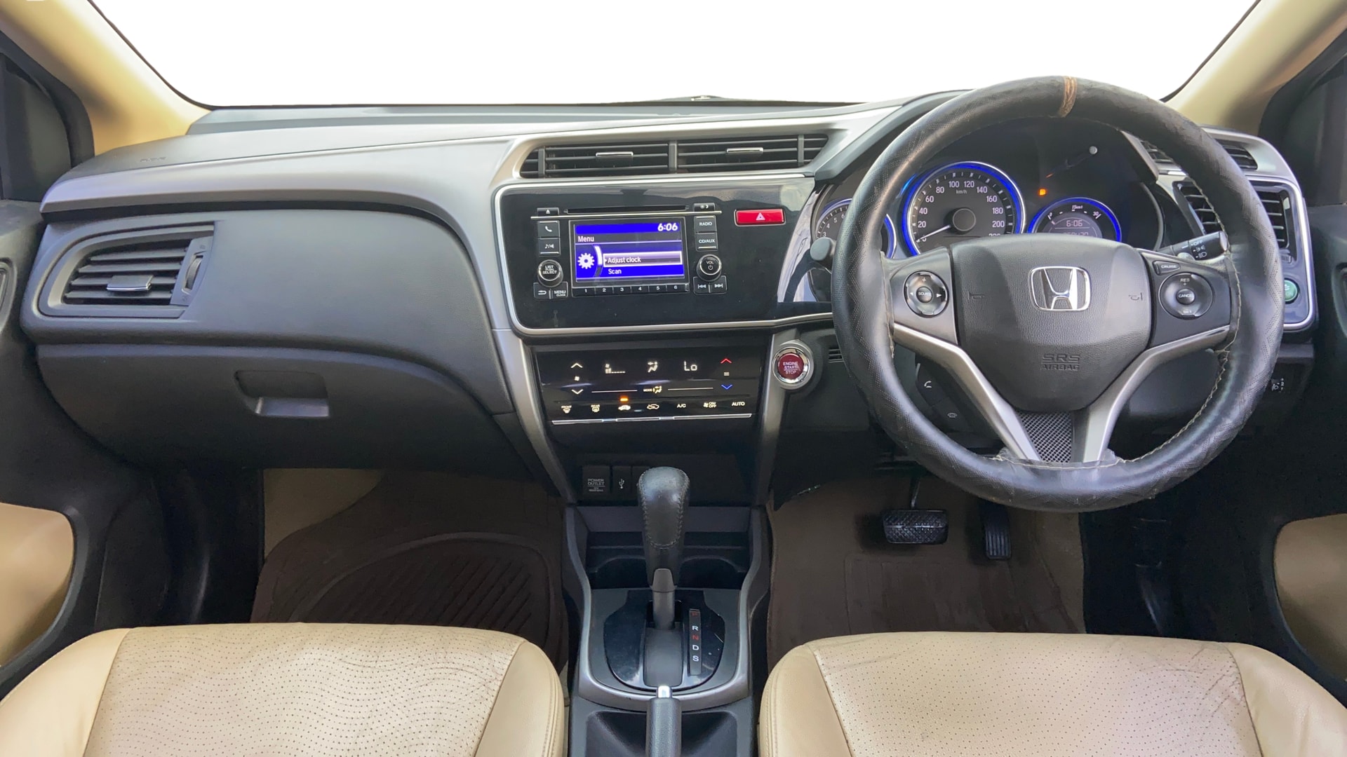 View 2016 Honda City ZX MT Diesel Anniversary Edition Image 16 Used 2016 Honda City ZX MT Diesel Anniversary Edition Image 16