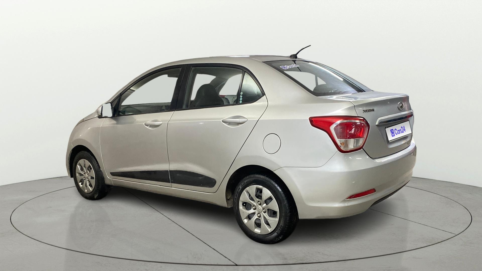 View 2014 Hyundai Xcent S Petrol Image 2 Used 2014 Hyundai Xcent S Petrol Image 2