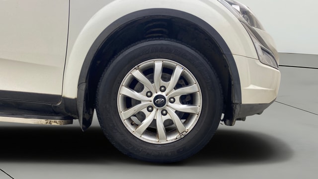 View Mahindra XUV500 Image 46 Used Mahindra XUV500 Image 46