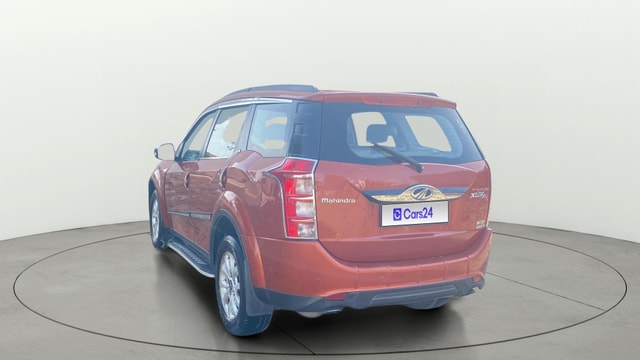 View Mahindra XUV500 Image 2 Used Mahindra XUV500 Image 2