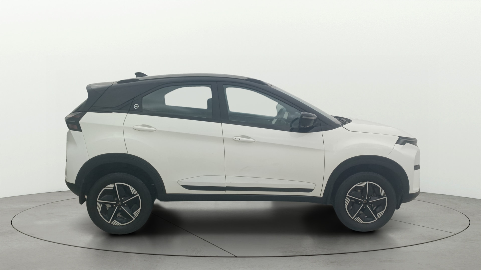 View 2023 Tata Nexon Revotron XE Image 27 Used 2023 Tata Nexon Revotron XE Image 27