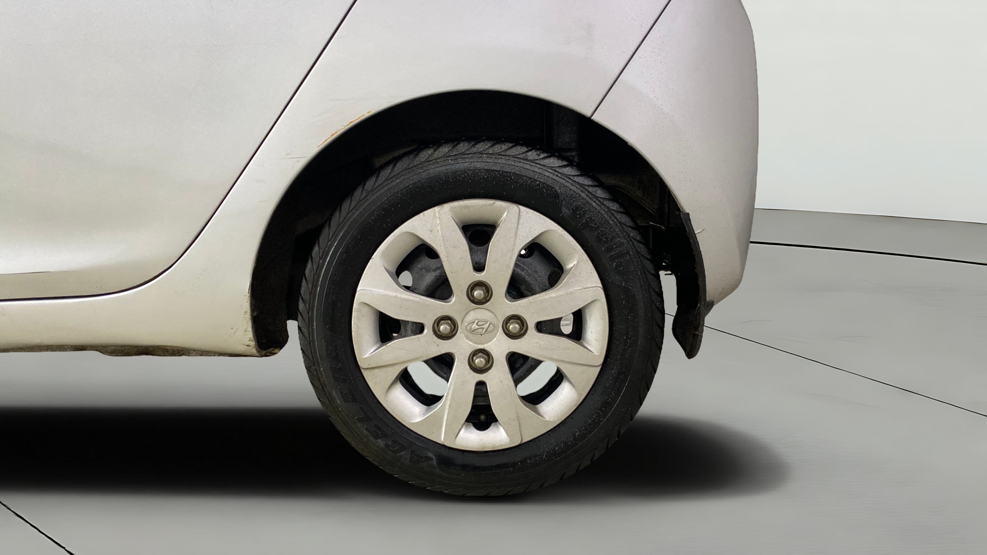 View 2014 Hyundai EON Magna Plus Image 11 Used 2014 Hyundai EON Magna Plus Image 11