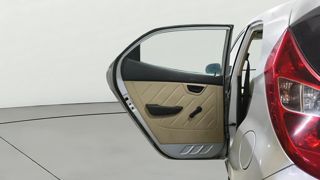View Hyundai EON Image 22 Used Hyundai EON Image 22