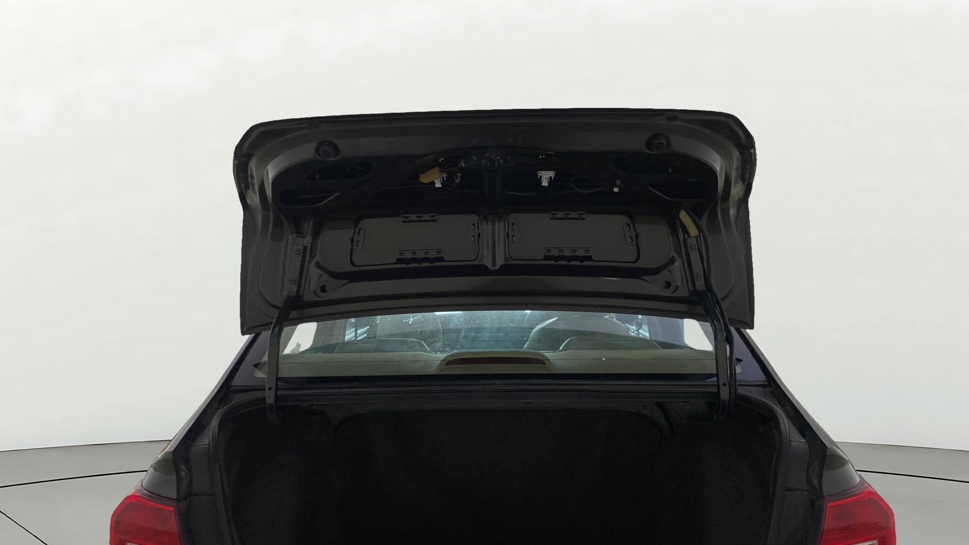 View 2019 Honda Amaze E MT Petrol BS IV Image 16 Used 2019 Honda Amaze E MT Petrol BS IV Image 16