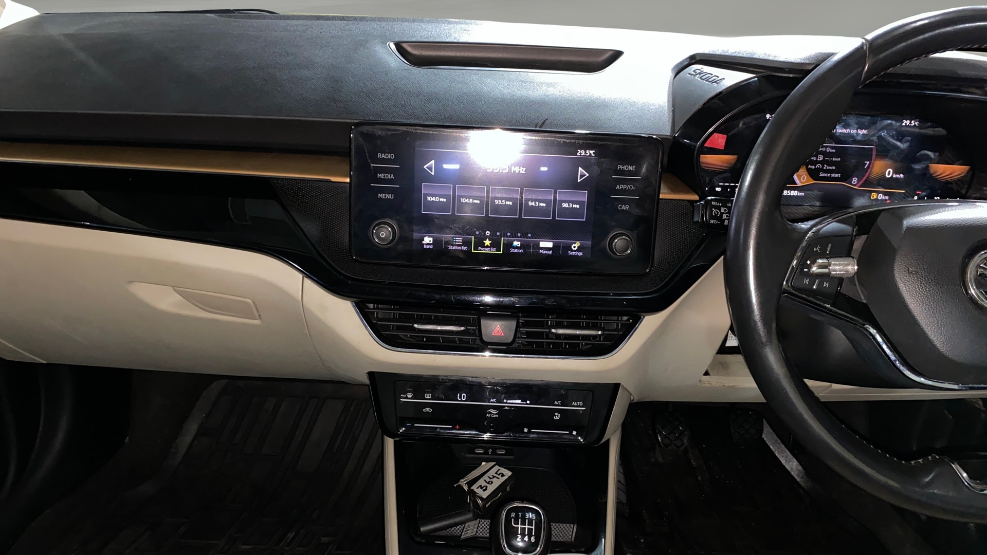 Used 2023 Skoda Slavia Used 2023 Skoda Slavia