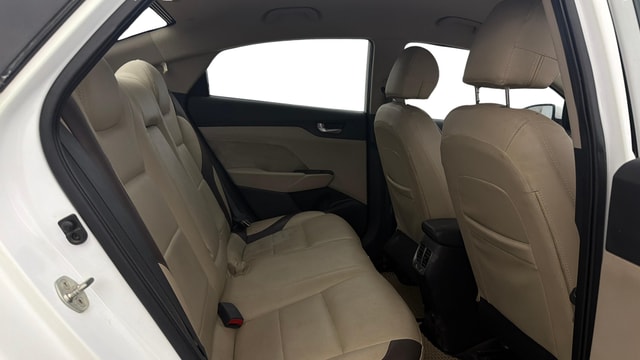View Hyundai Verna Image 30 Used Hyundai Verna Image 30