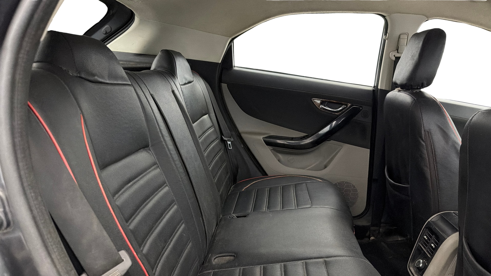 View 2019 Tata Nexon Revotron XZ Image 29 Used 2019 Tata Nexon Revotron XZ Image 29