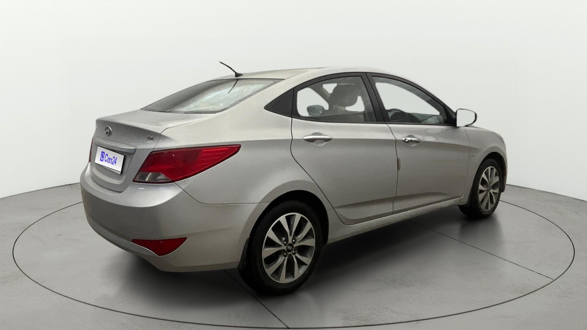 Used 2015 Hyundai Fluidic Verna Used 2015 Hyundai Fluidic Verna