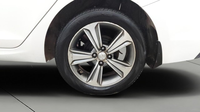View Hyundai Verna Image 10 Used Hyundai Verna Image 10
