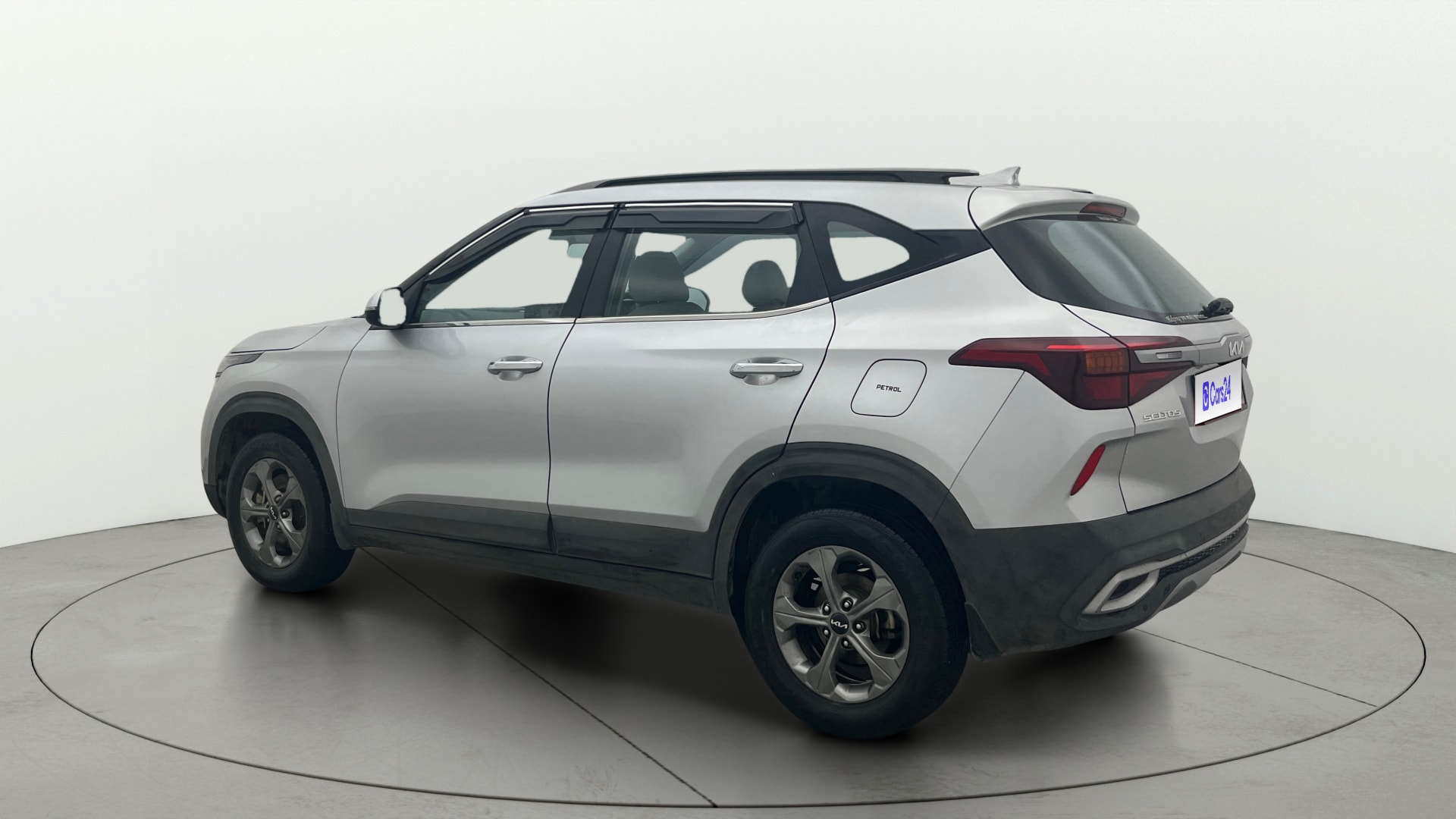 View 2023 Kia Seltos D1.5 CRDI VGT 6MT HTK Plus Image 2 Used 2023 Kia Seltos D1.5 CRDI VGT 6MT HTK Plus Image 2