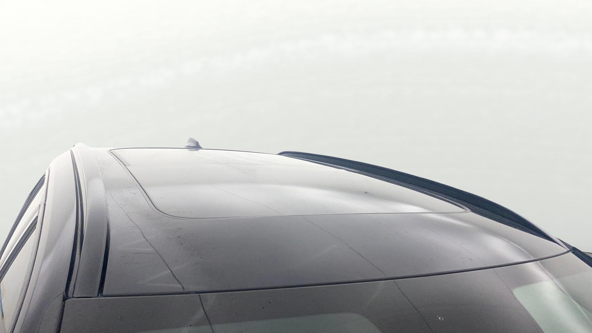View 2020 Volvo XC40 D4 R-Design Image 5 Used 2020 Volvo XC40 D4 R-Design Image 5