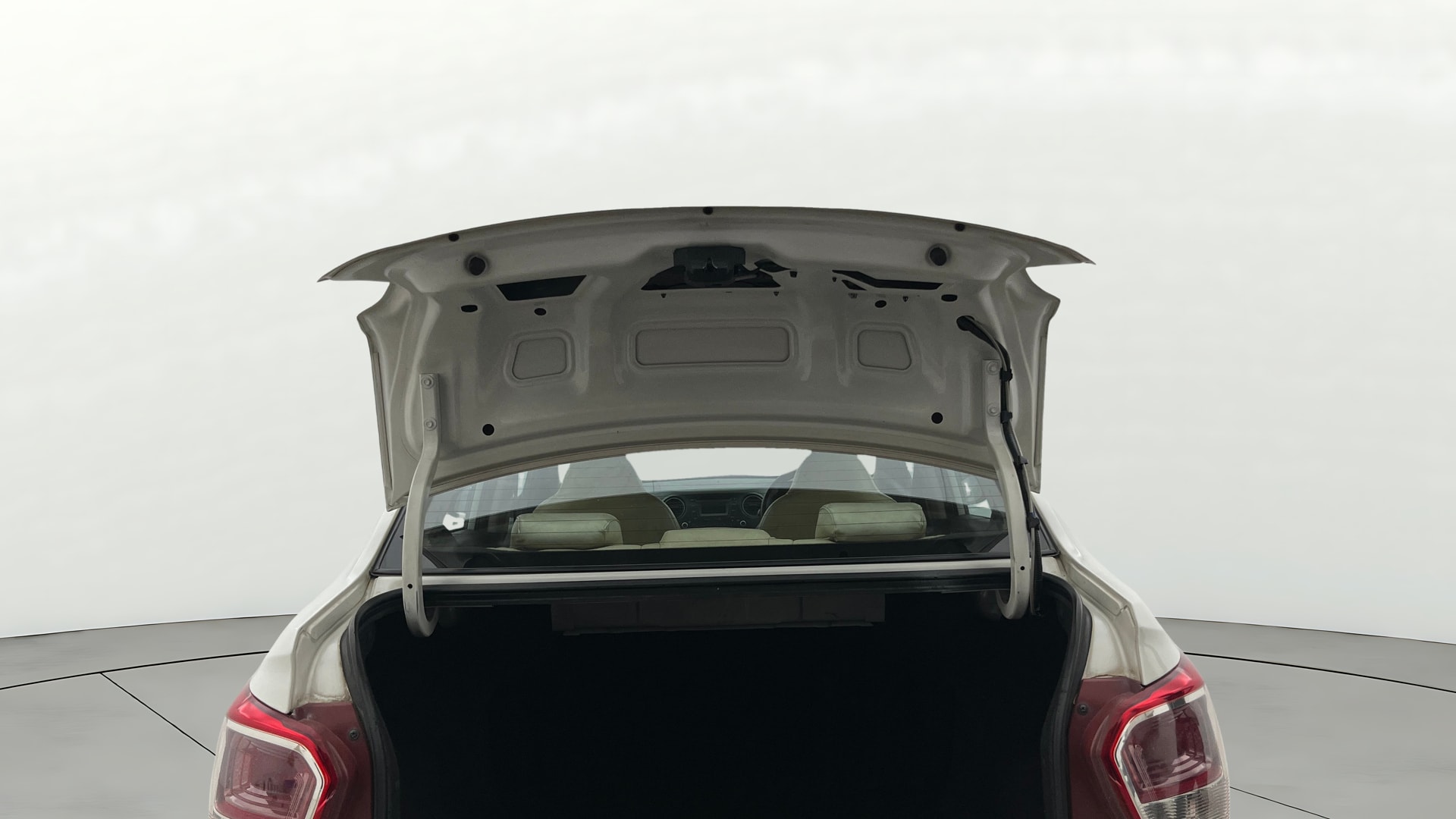 View 2015 Hyundai Xcent S Petrol Image 16 Used 2015 Hyundai Xcent S Petrol Image 16