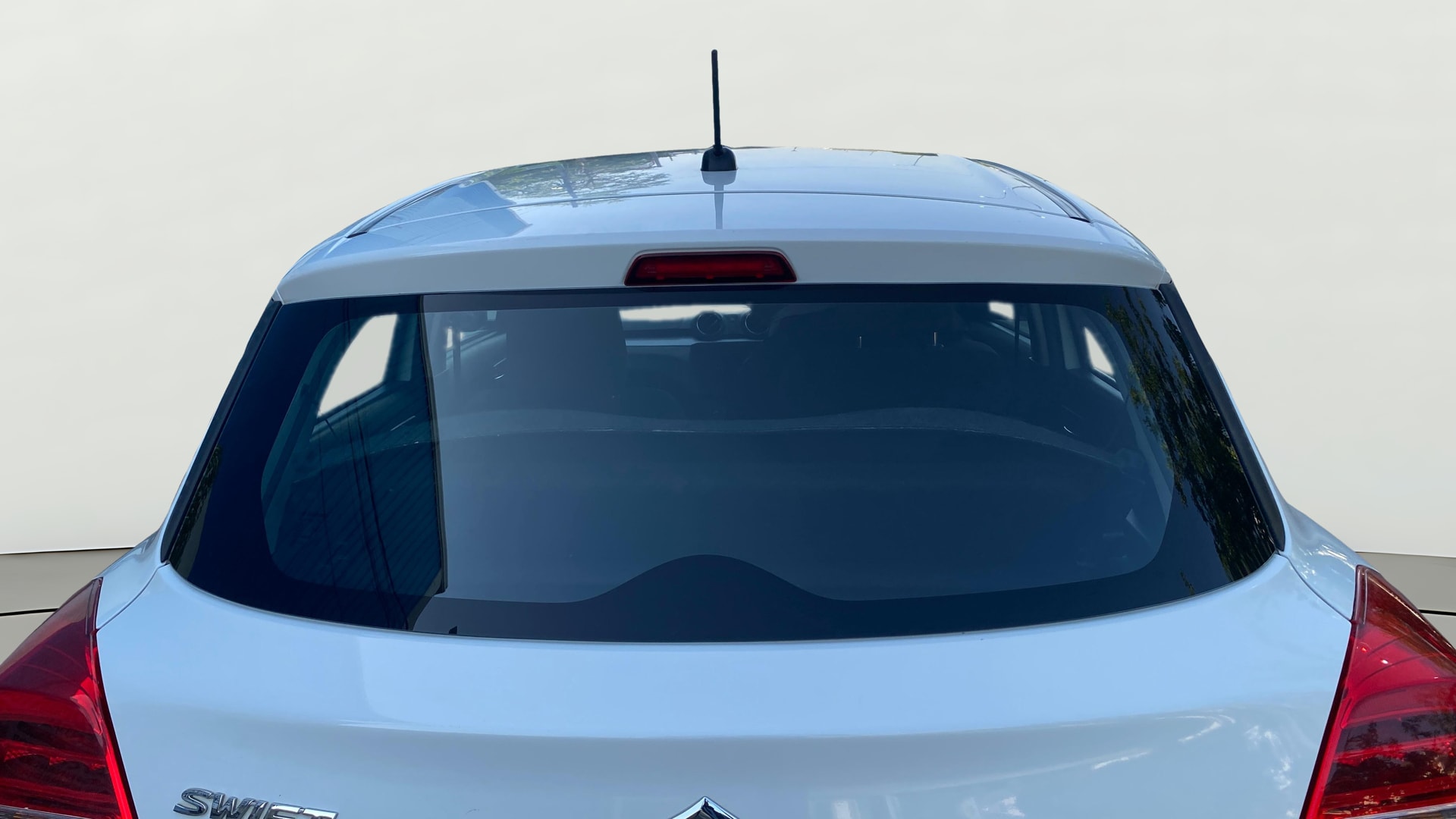 View 2022 Maruti Suzuki 1000 Base Variant Image 4 Used 2022 Maruti Suzuki 1000 Base Variant Image 4