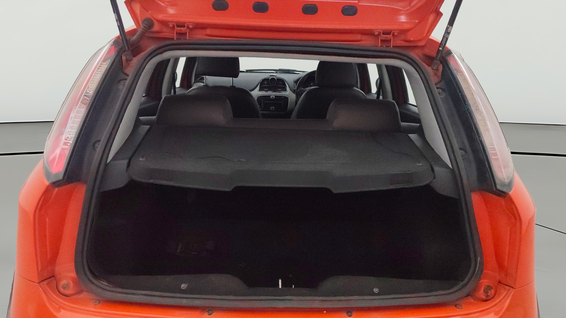 View 2016 Fiat Avventura Dynamic 1.4L FIRE Petrol Image 37 Used 2016 Fiat Avventura Dynamic 1.4L FIRE Petrol Image 37