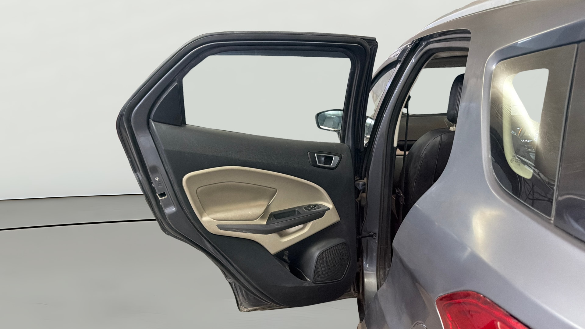View 2021 Ford EcoSport 1.5 TDCi Diesel Ambiente BS IV Image 22 Used 2021 Ford EcoSport 1.5 TDCi Diesel Ambiente BS IV Image 22
