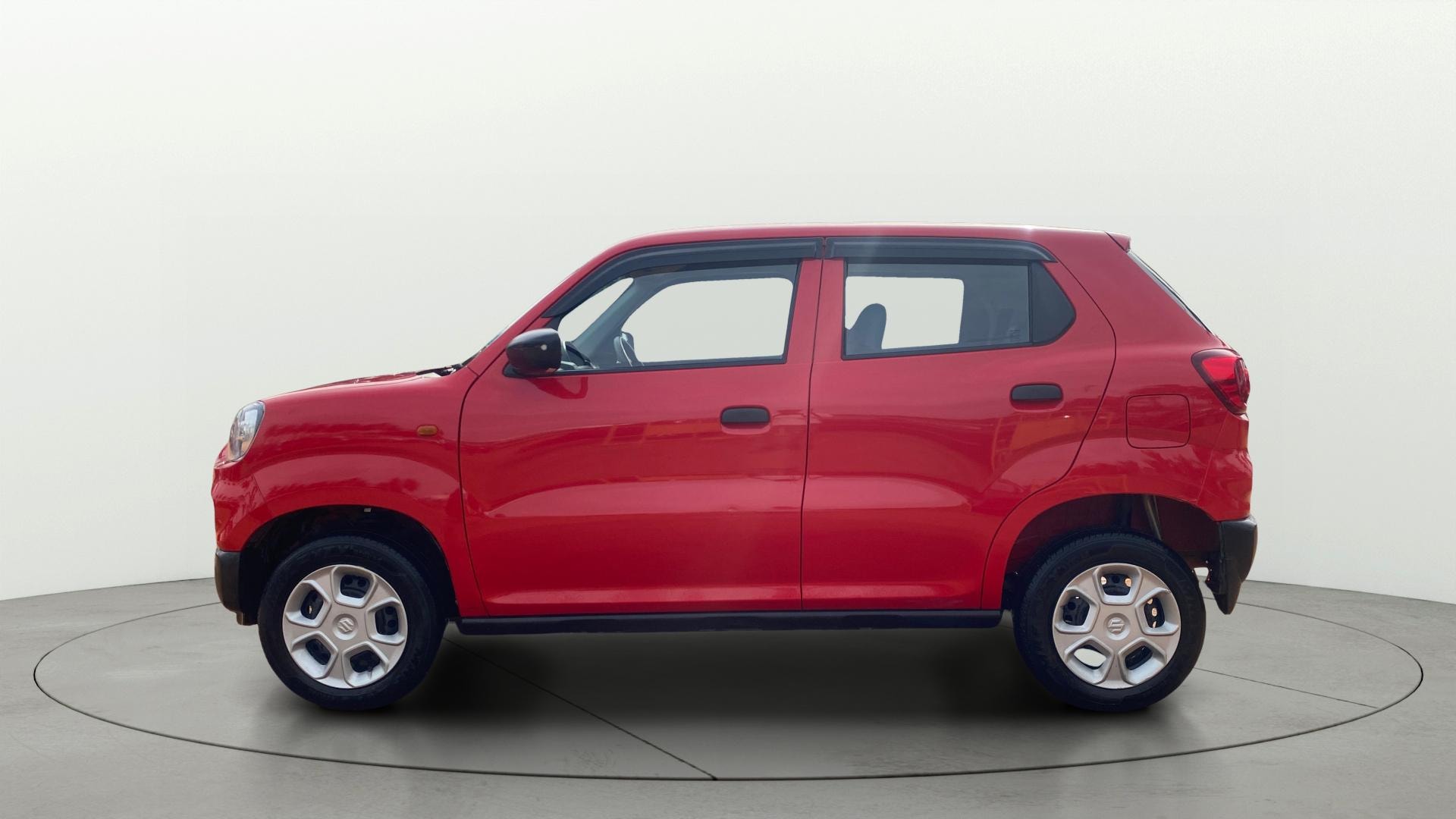 View 2023 Maruti Suzuki 1000 Base Variant Image 24 Used 2023 Maruti Suzuki 1000 Base Variant Image 24