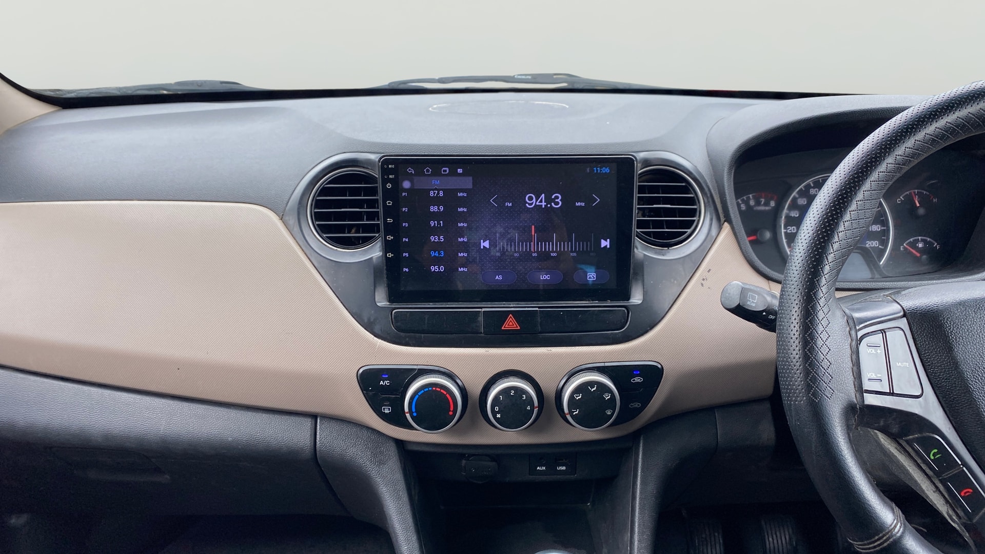 View 2014 Hyundai Grand i10 1.2 Asta Petrol Image 31 Used 2014 Hyundai Grand i10 1.2 Asta Petrol Image 31