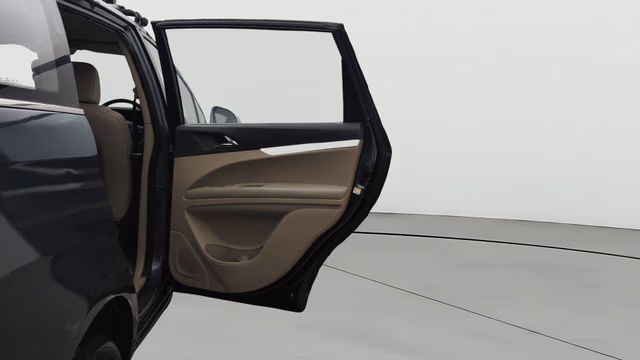 View Mahindra Marazzo Image 8 Used Mahindra Marazzo Image 8