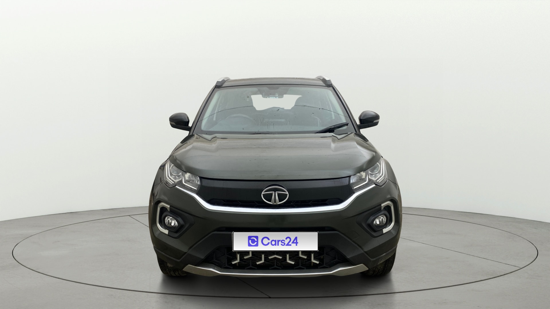 View 2022 Tata Nexon XZ Plus Diesel Image 1 Used 2022 Tata Nexon XZ Plus Diesel Image 1