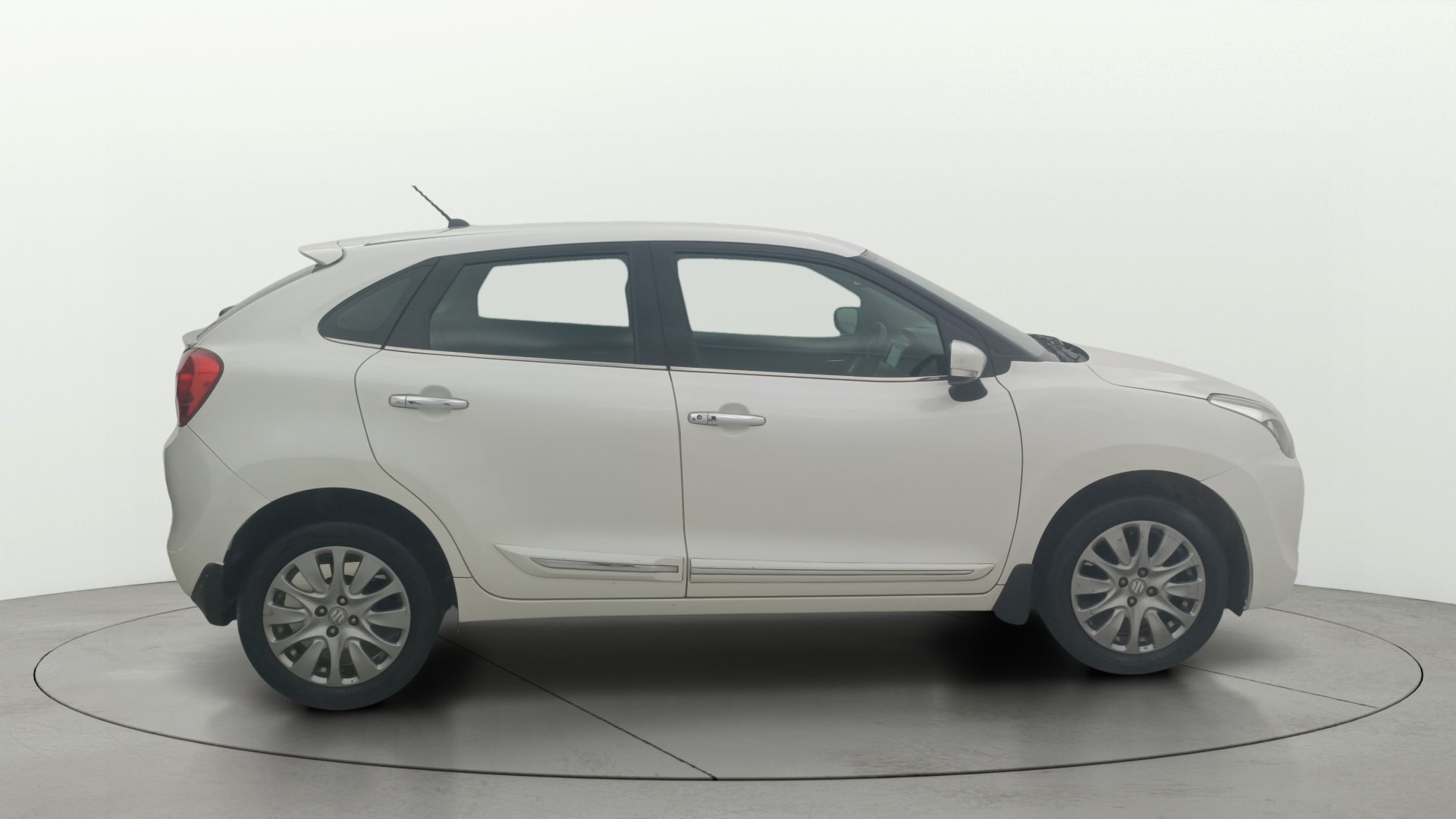 View 2017 Maruti Suzuki 1000 Base Variant Image 8 Used 2017 Maruti Suzuki 1000 Base Variant Image 8
