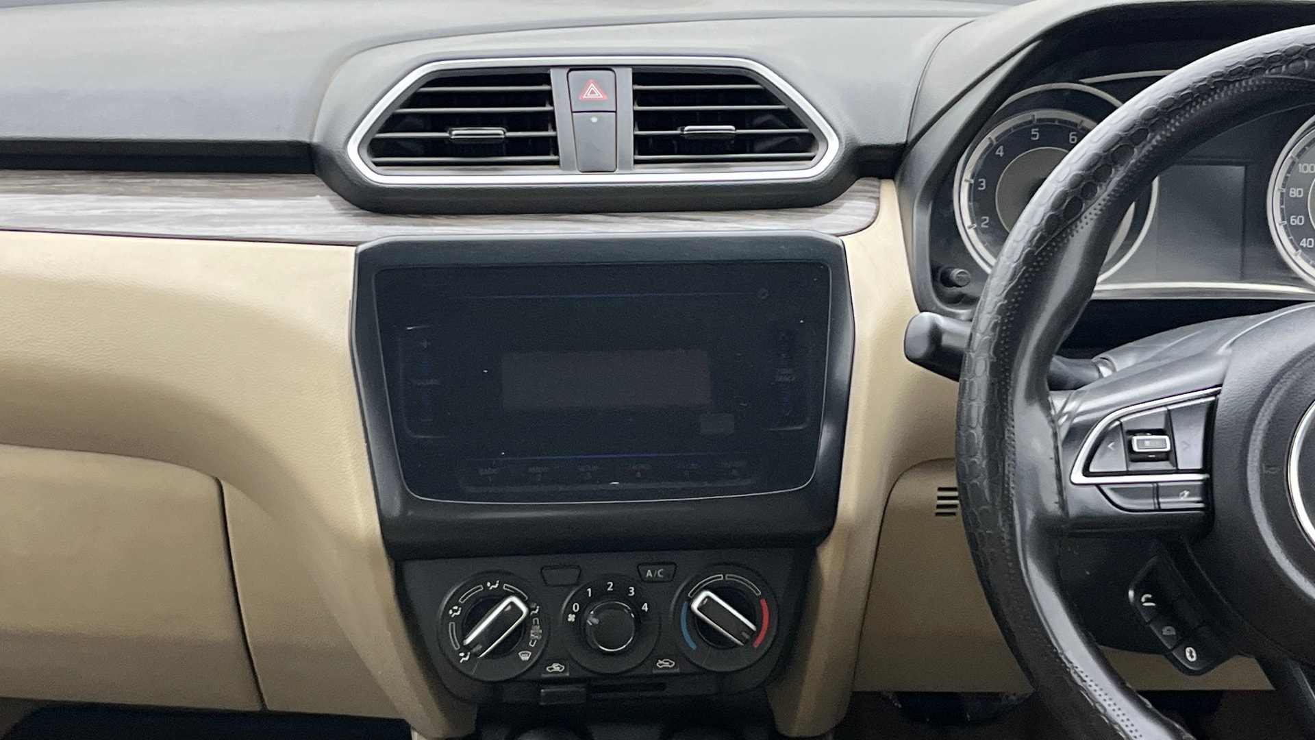 View 2022 Maruti Suzuki 1000 Base Variant Image 17 Used 2022 Maruti Suzuki 1000 Base Variant Image 17