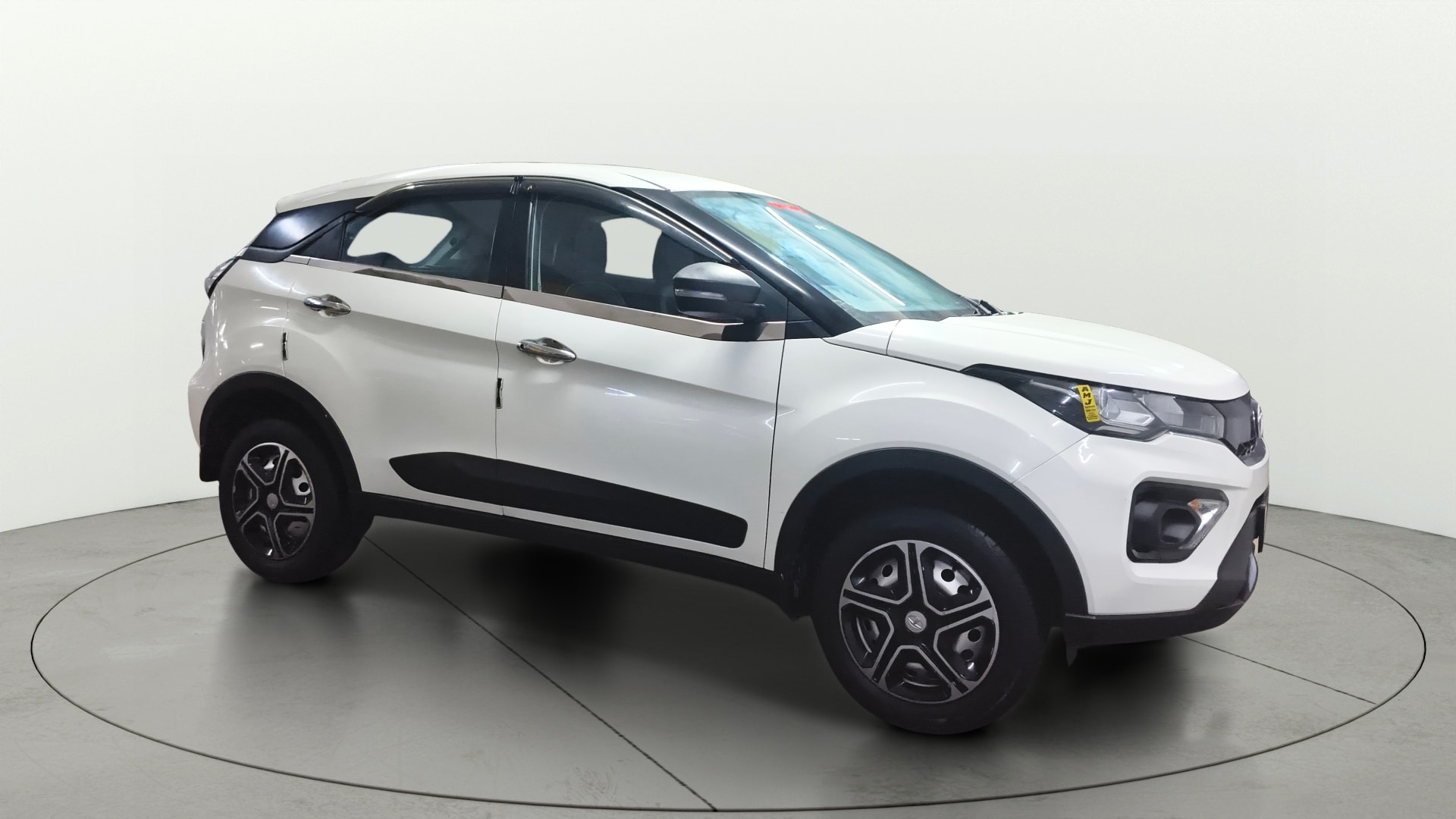 View 2023 Tata Nexon Revotron XE Image 21 Used 2023 Tata Nexon Revotron XE Image 21
