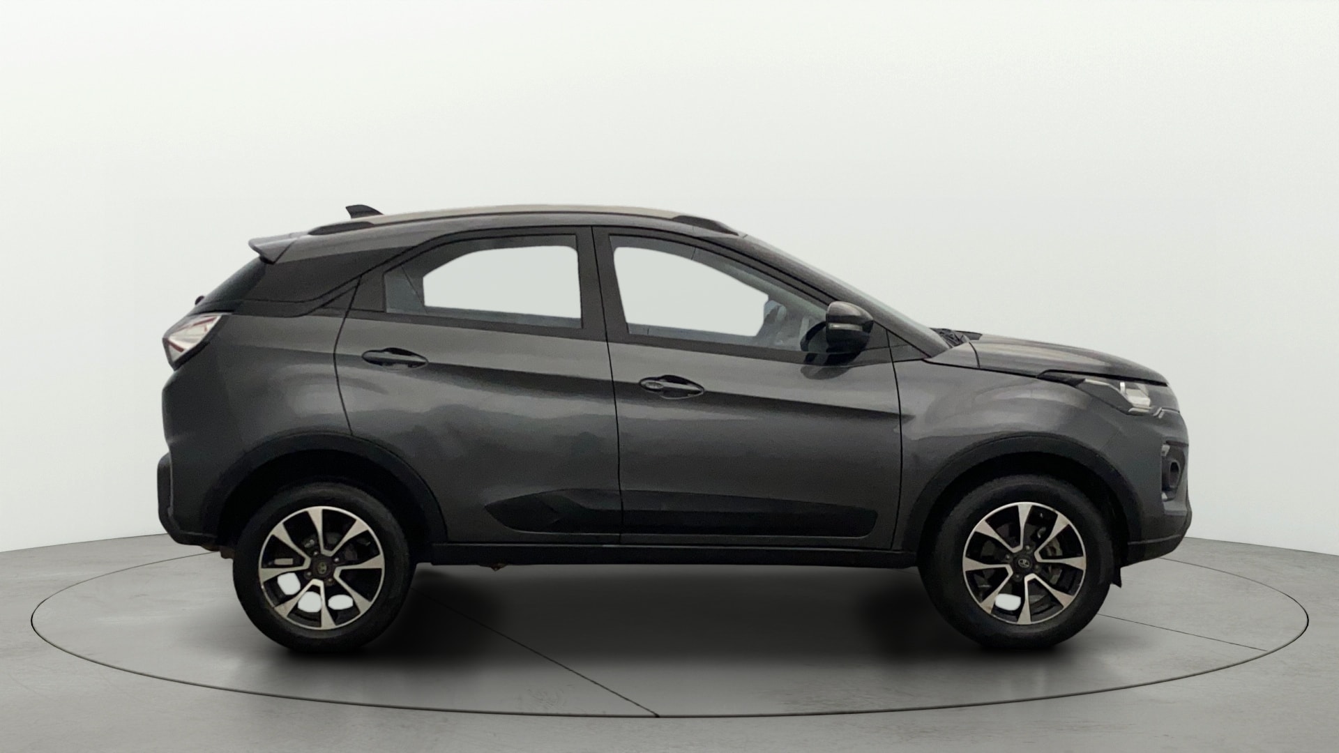View 2021 Tata Nexon Revotron XE Image 9 Used 2021 Tata Nexon Revotron XE Image 9