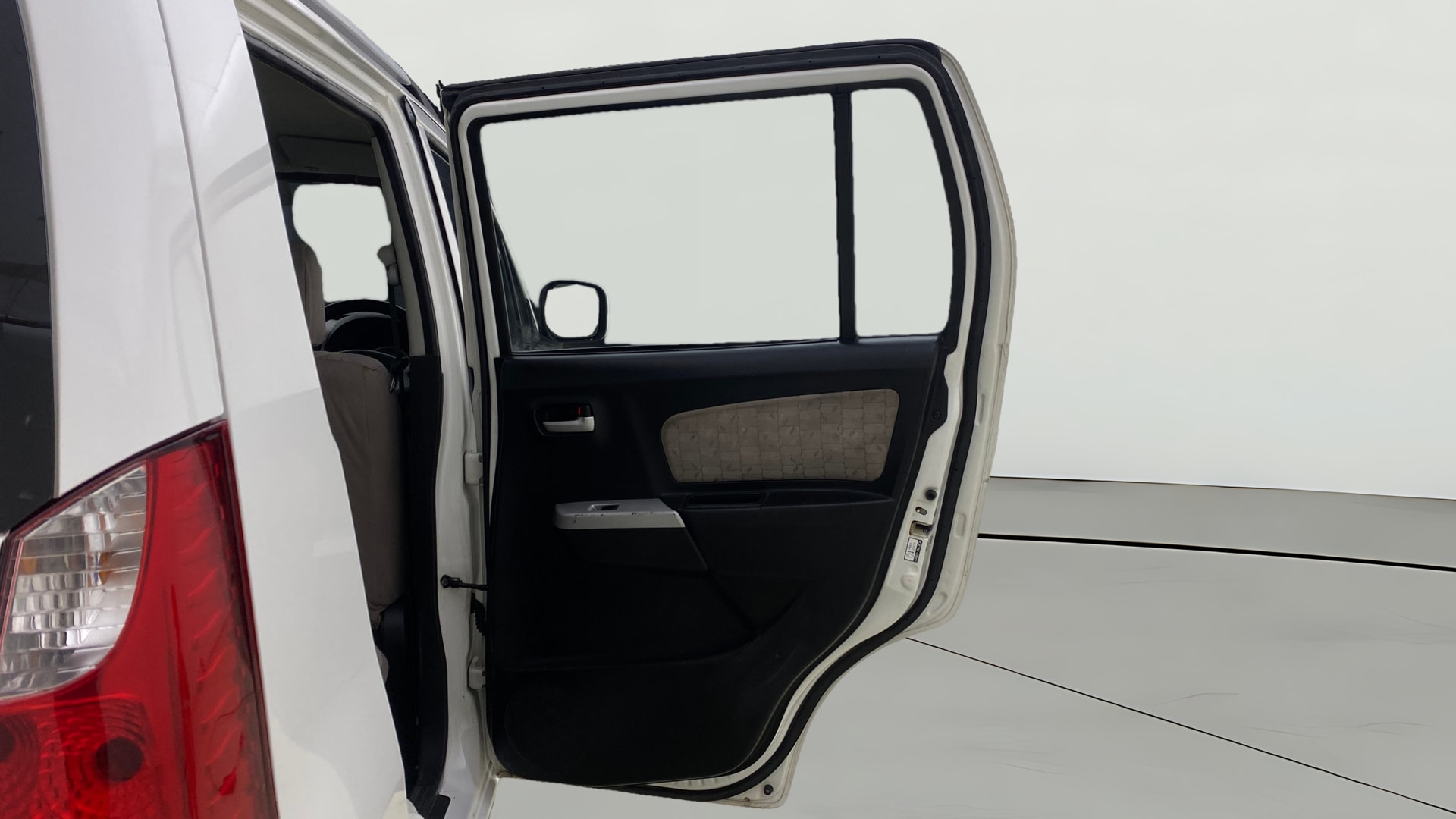 View 2014 Maruti Suzuki 1000 Base Variant Image 7 Used 2014 Maruti Suzuki 1000 Base Variant Image 7