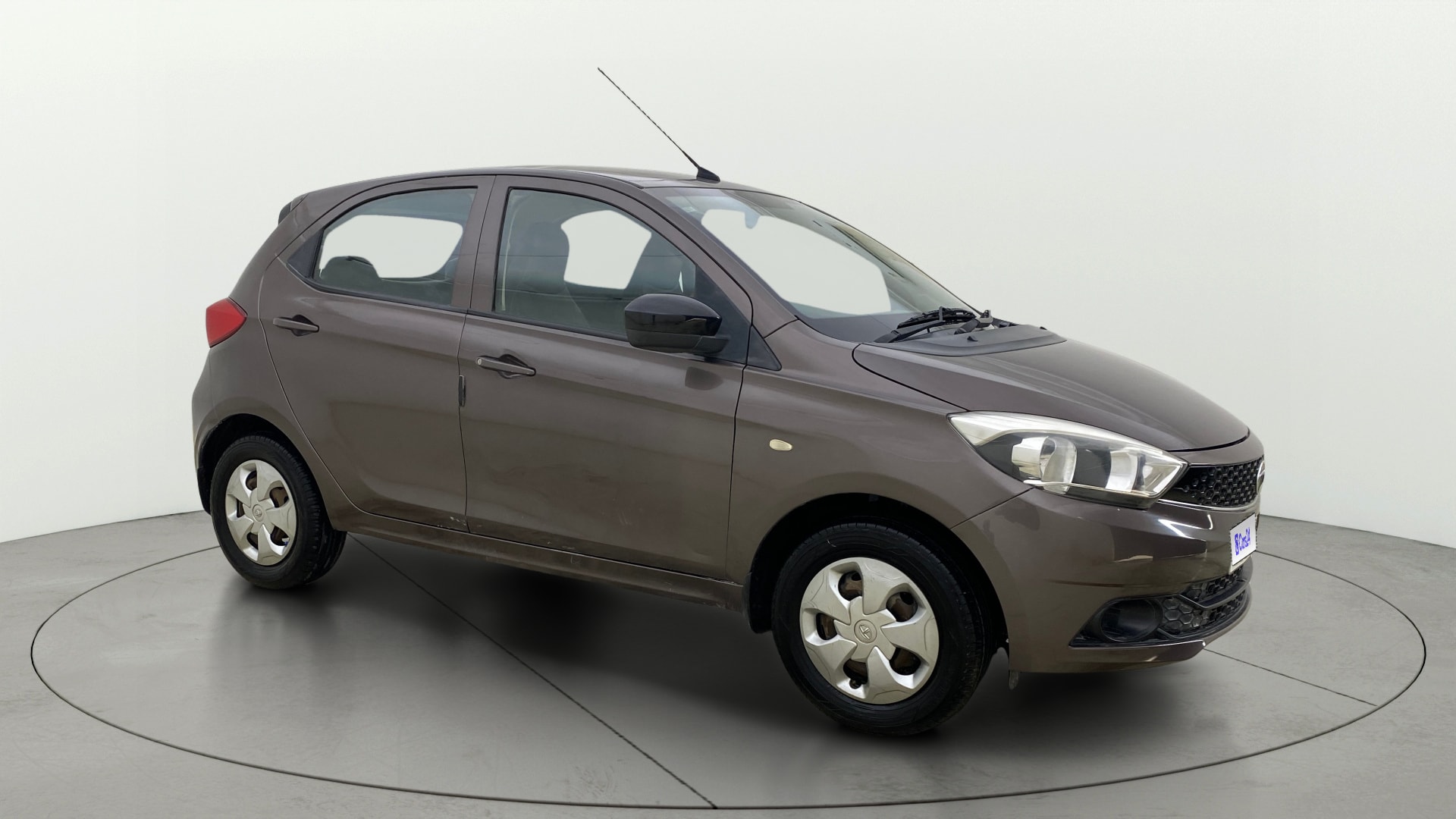 View 2018 Tata Tiago Revotorq XB Image 21 Used 2018 Tata Tiago Revotorq XB Image 21