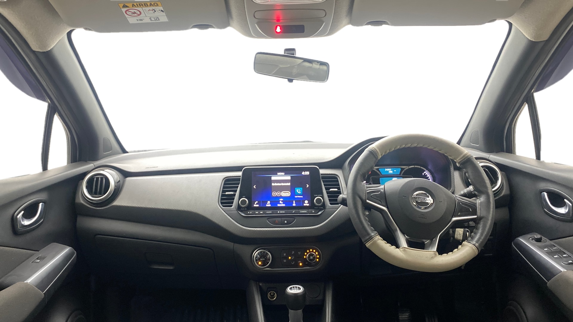 Used 2021 Nissan Kicks Used 2021 Nissan Kicks