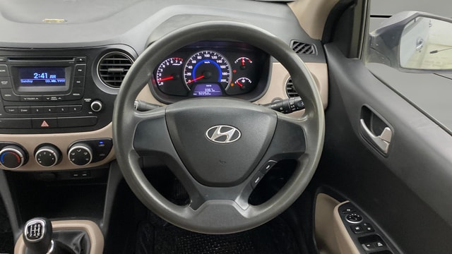 View Hyundai Grand i10 Image 20 Used Hyundai Grand i10 Image 20