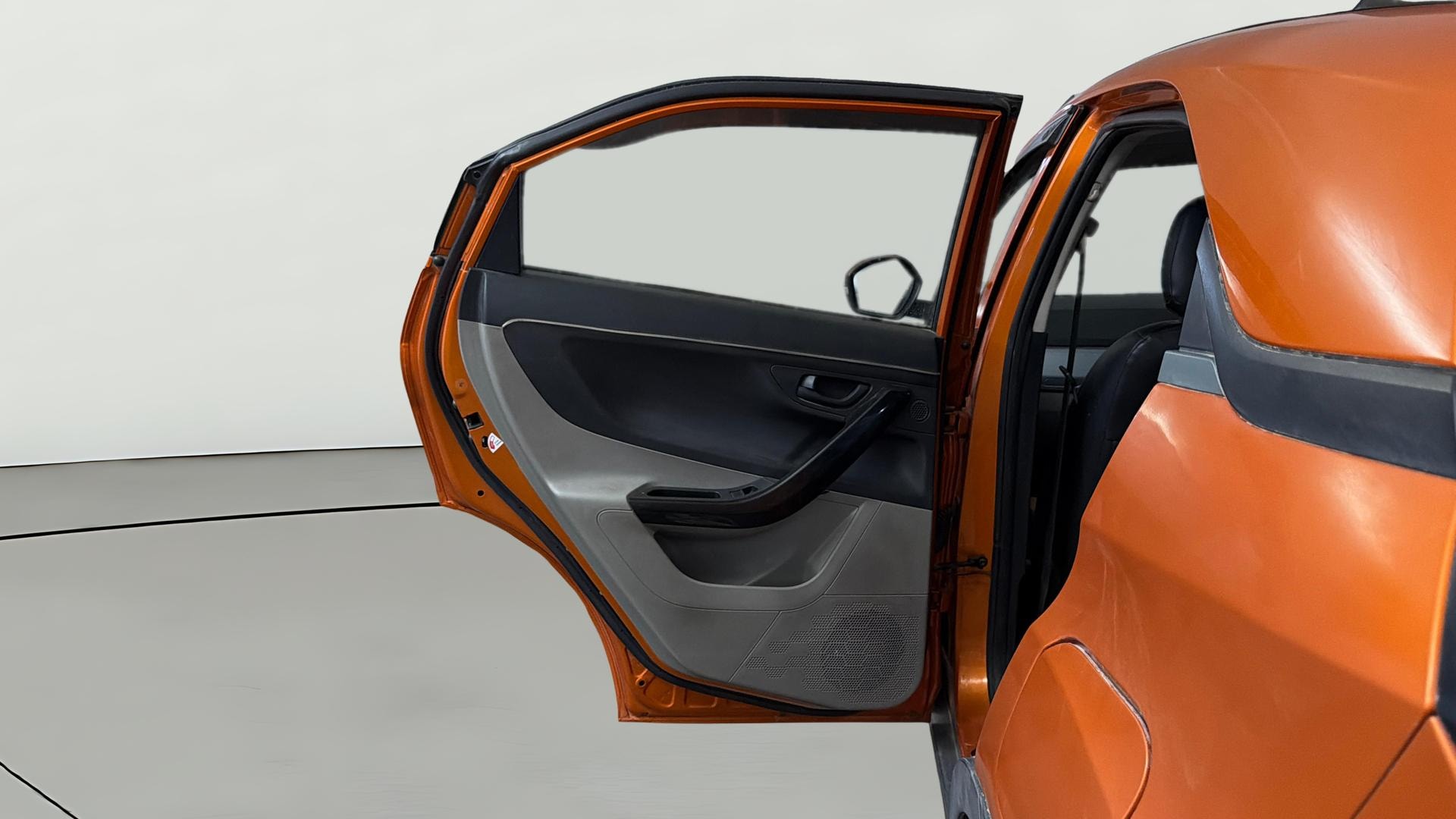 View 2019 Tata Nexon Revotron XM Image 22 Used 2019 Tata Nexon Revotron XM Image 22
