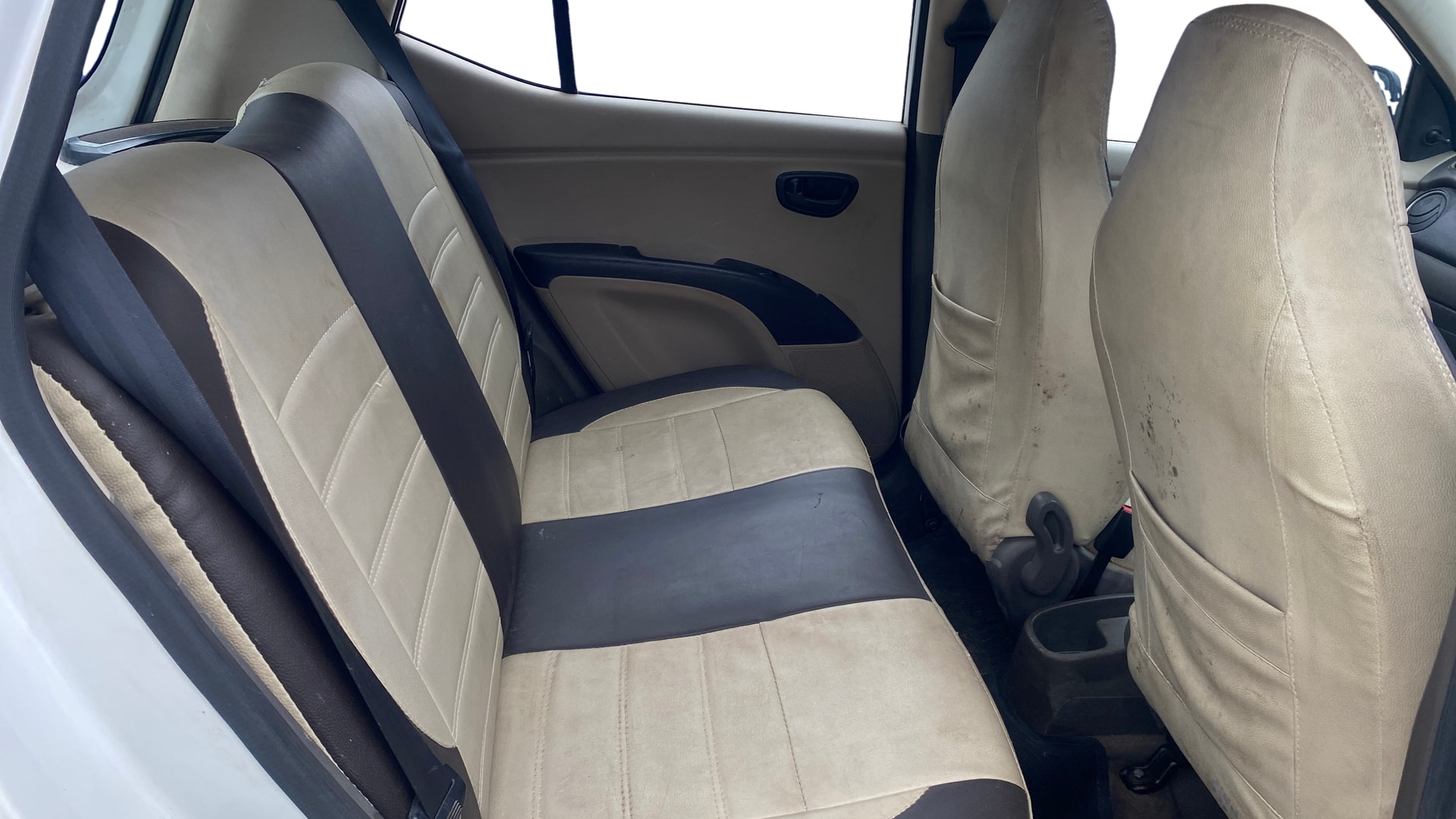 View 2014 Hyundai i10 1.1 Magna Image 38 Used 2014 Hyundai i10 1.1 Magna Image 38