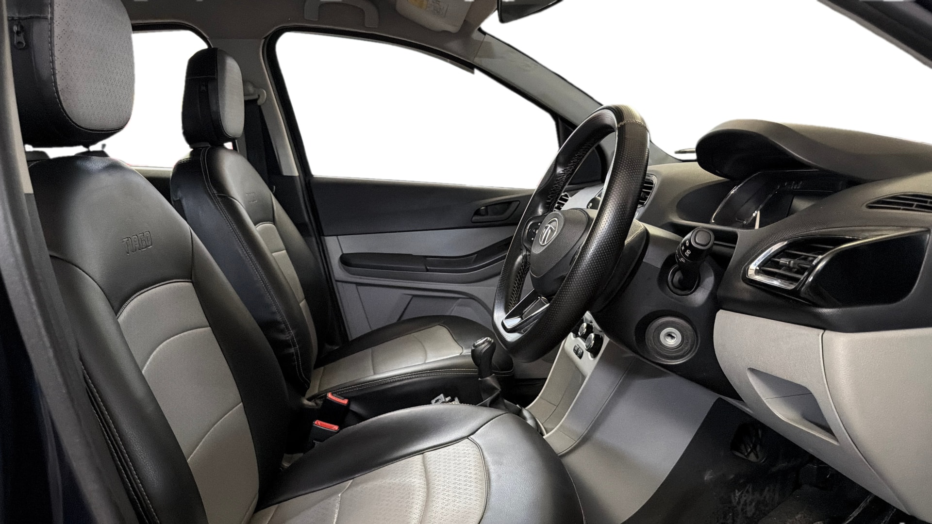 Used 2022 Tata Tiago Used 2022 Tata Tiago