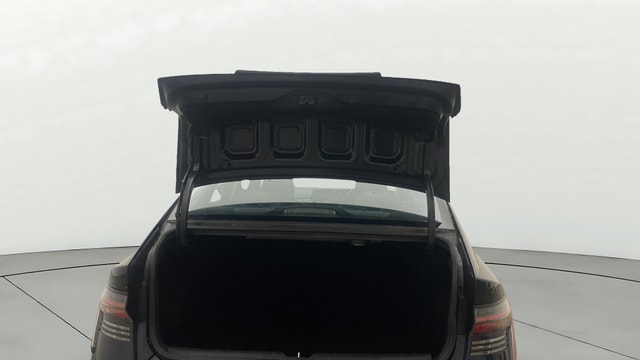 View Hyundai Verna Image 16 Used Hyundai Verna Image 16