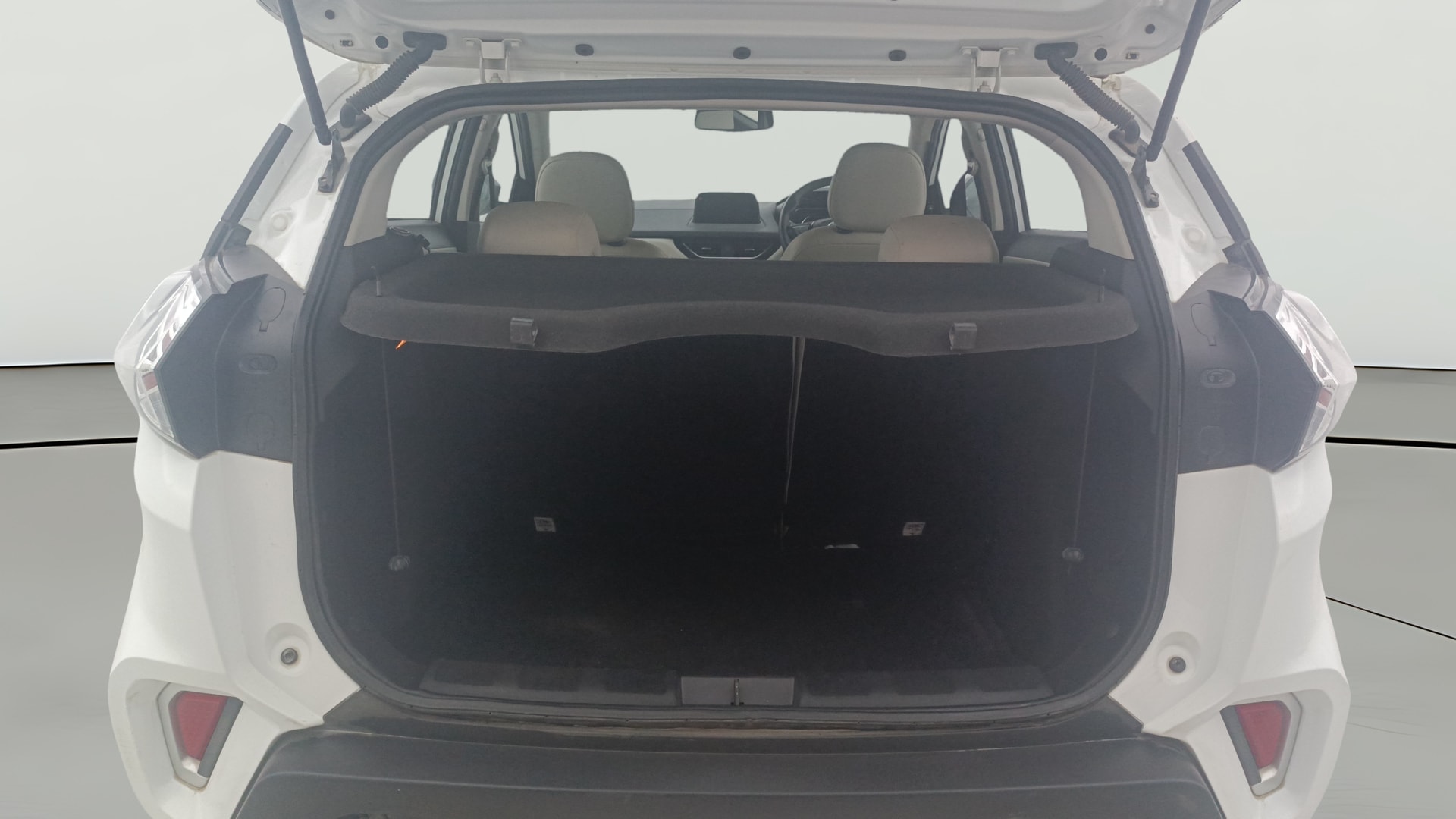 View 2022 Tata Nexon Revotron XE Image 42 Used 2022 Tata Nexon Revotron XE Image 42