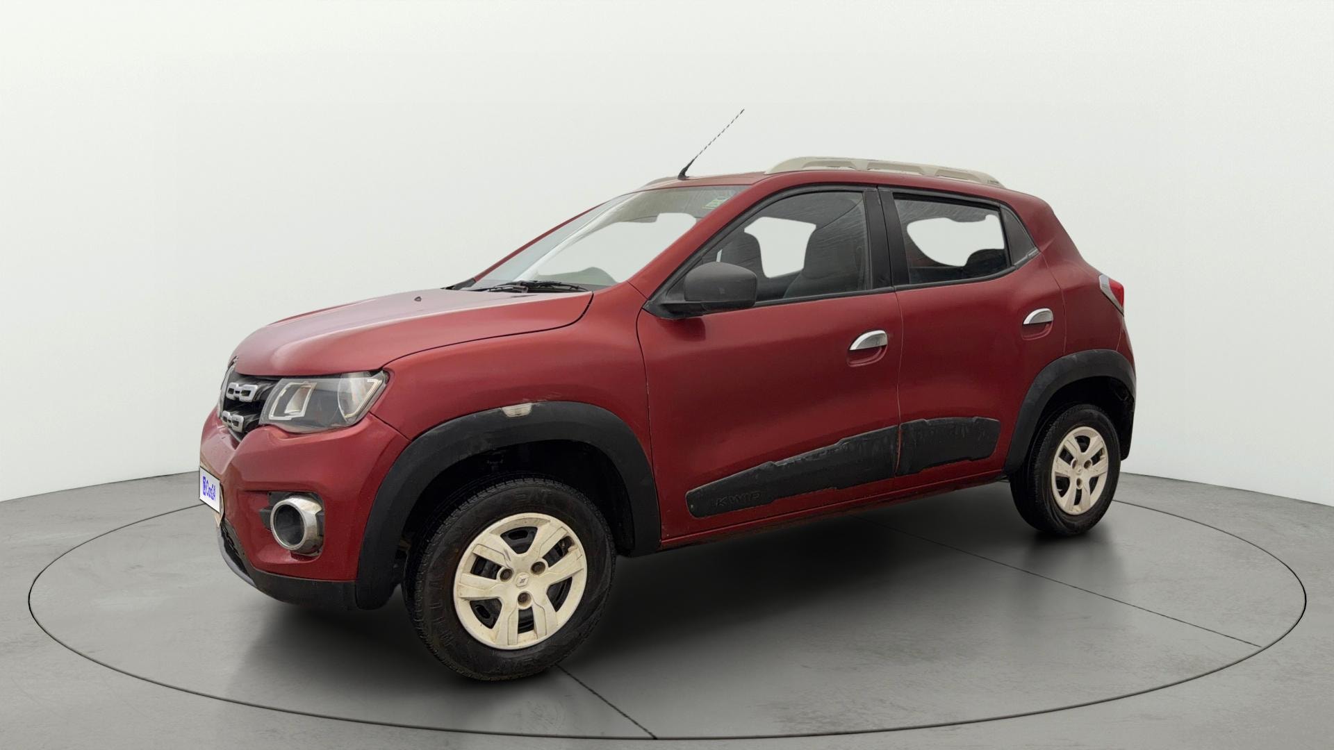 View 2016 Renault Kwid 1.0 Marvel Iron Man Edition AMT Image 34 Used 2016 Renault Kwid 1.0 Marvel Iron Man Edition AMT Image 34