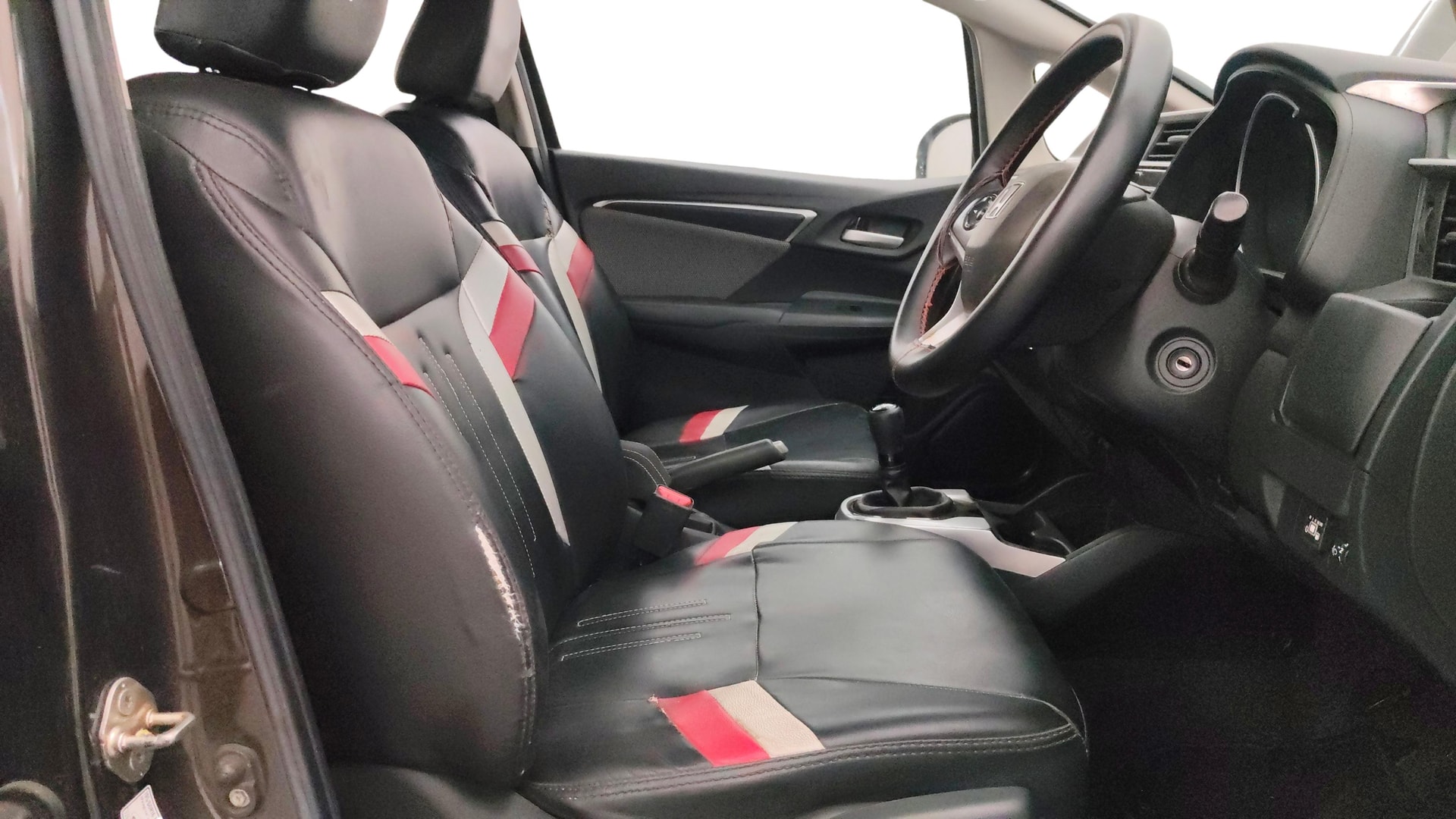 View 2019 Honda WR-V S MT Diesel Edge Edition Image 27 Used 2019 Honda WR-V S MT Diesel Edge Edition Image 27