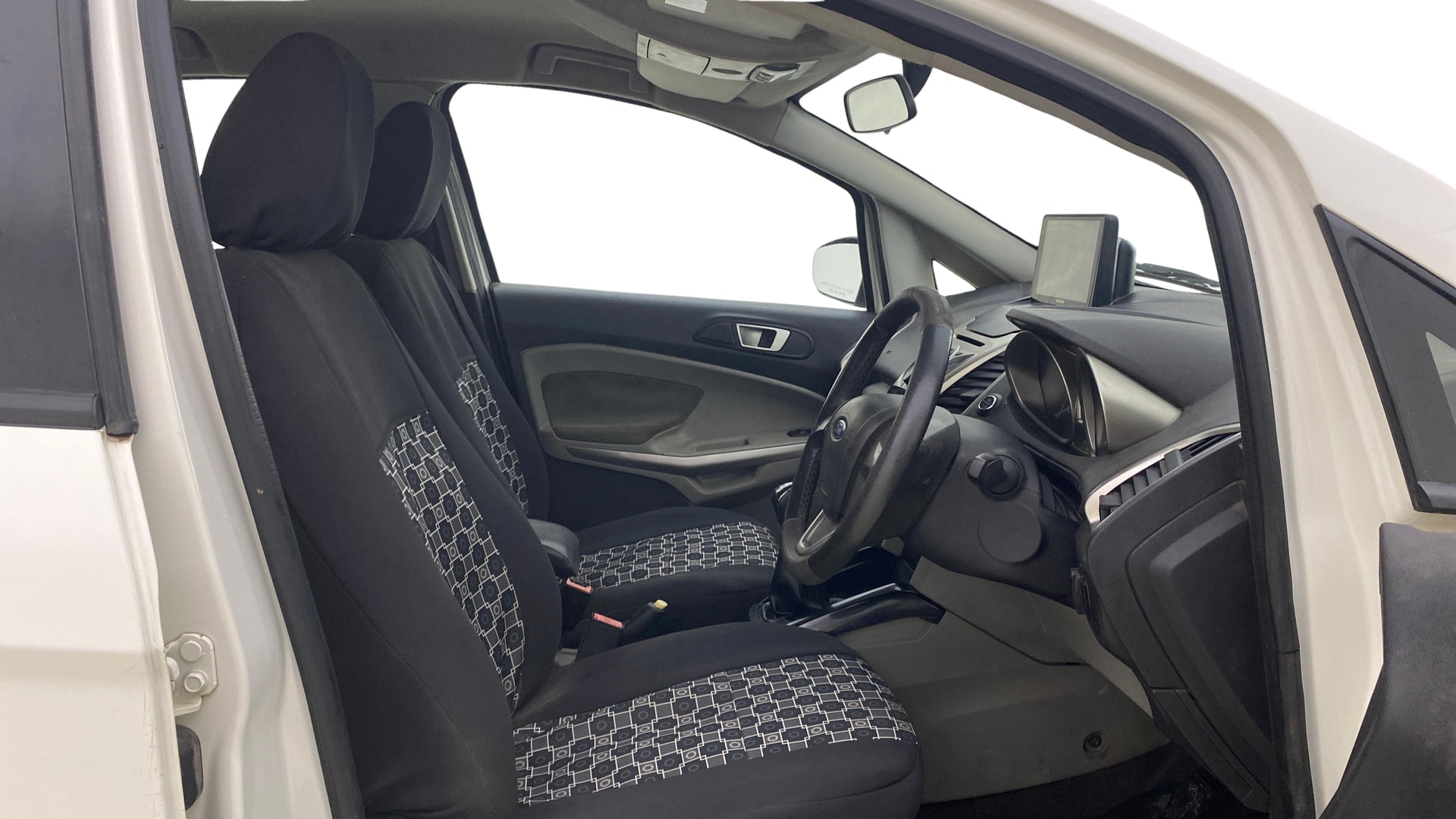 View 2017 Ford EcoSport 1.5 TDCi Diesel Ambiente BS IV Image 17 Used 2017 Ford EcoSport 1.5 TDCi Diesel Ambiente BS IV Image 17