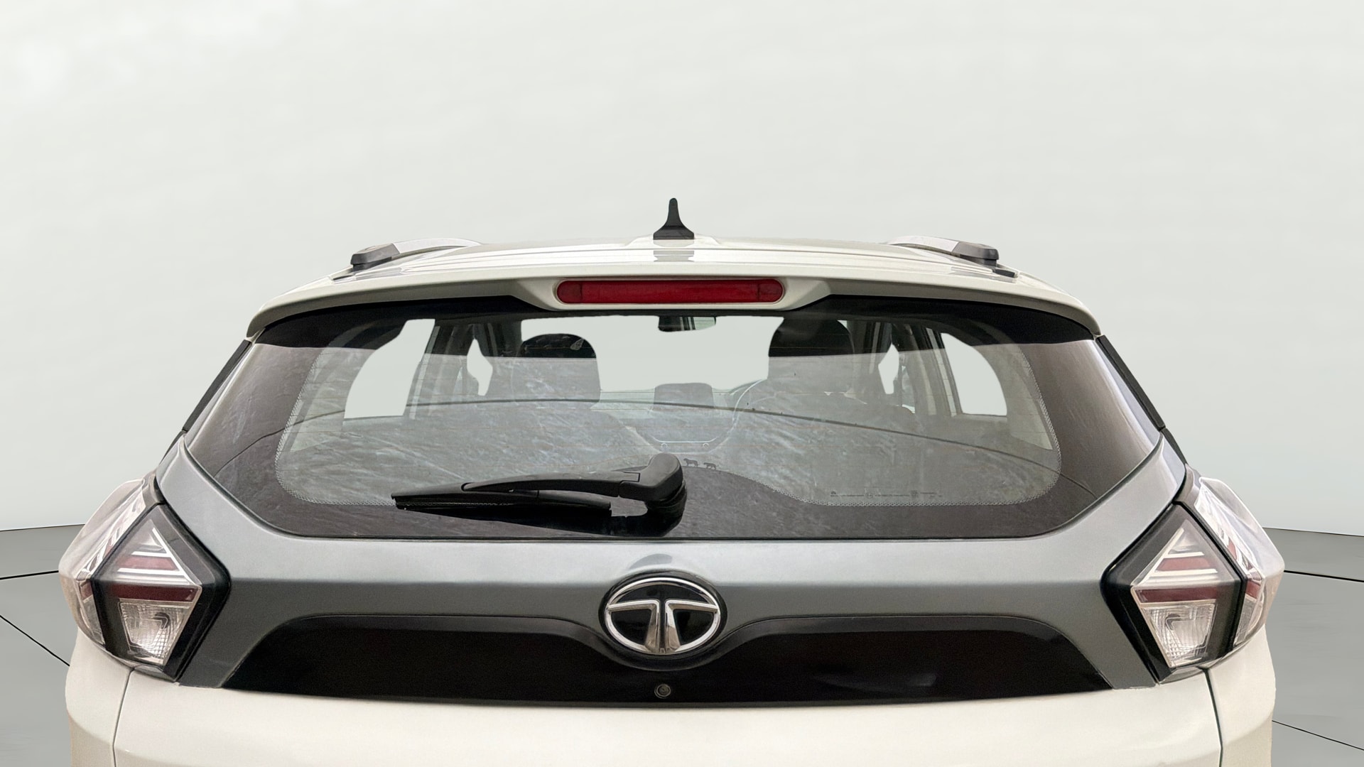 View 2021 Tata Nexon Revotron XE Image 4 Used 2021 Tata Nexon Revotron XE Image 4
