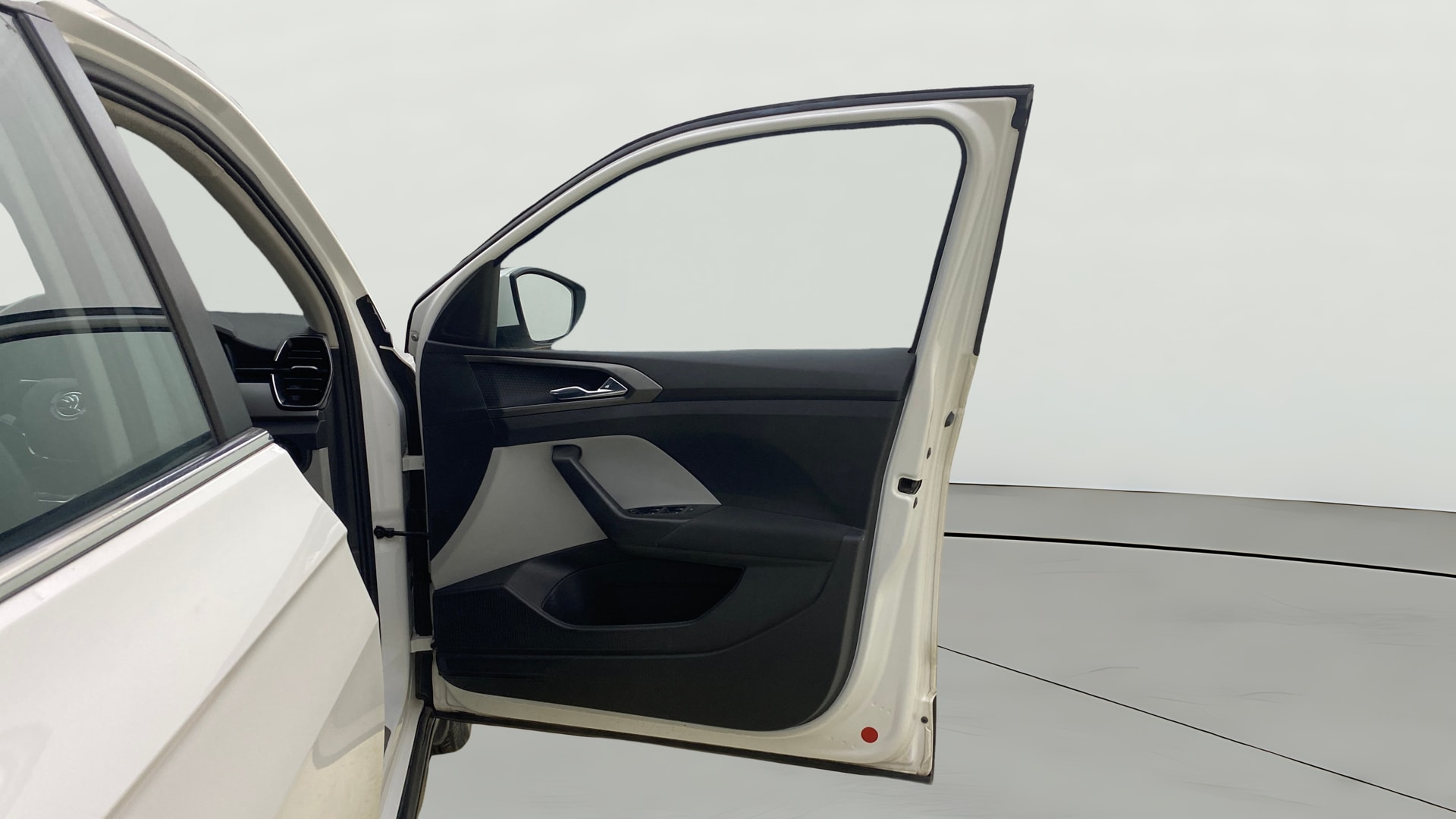 View 2022 Skoda Kushaq Ambition 1.0 TSI MT Image 46 Used 2022 Skoda Kushaq Ambition 1.0 TSI MT Image 46