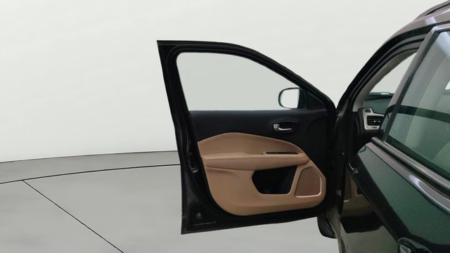 View Jeep Compass Image 30 Used Jeep Compass Image 30