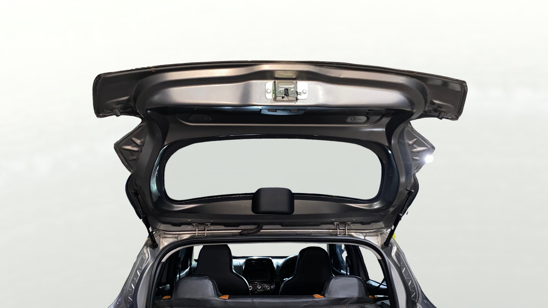 View 2019 Renault Kwid RXL 1.0 BS IV Image 16 Used 2019 Renault Kwid RXL 1.0 BS IV Image 16
