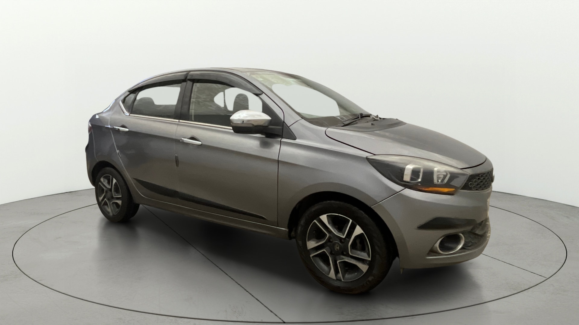 View 2019 Tata Tigor XE Diesel Image 13 Used 2019 Tata Tigor XE Diesel Image 13