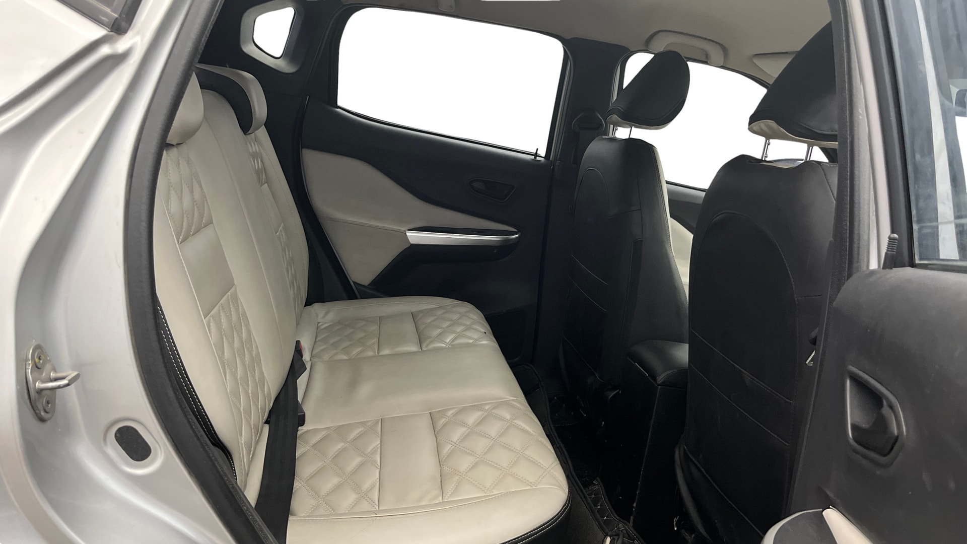Used 2023 Nissan Magnite Used 2023 Nissan Magnite