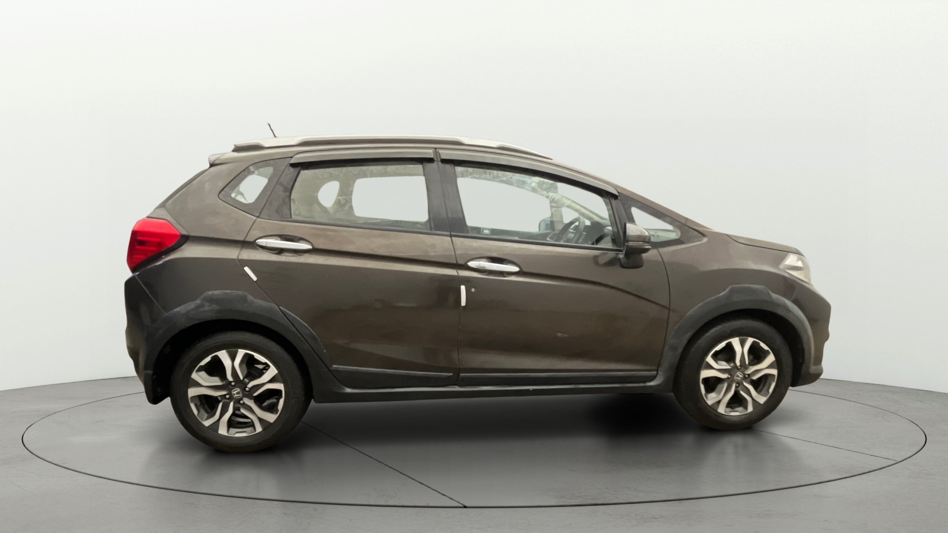 View 2018 Honda WR-V S MT Diesel Edge Edition Image 8 Used 2018 Honda WR-V S MT Diesel Edge Edition Image 8