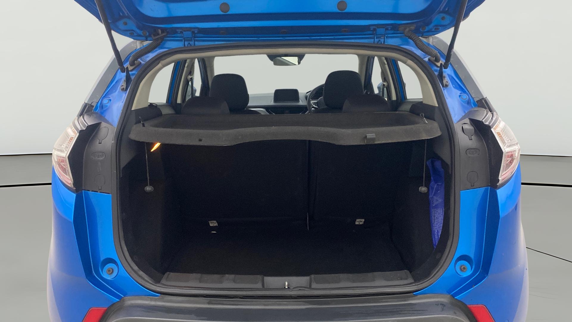View 2017 Tata Nexon Revotron XE Image 40 Used 2017 Tata Nexon Revotron XE Image 40