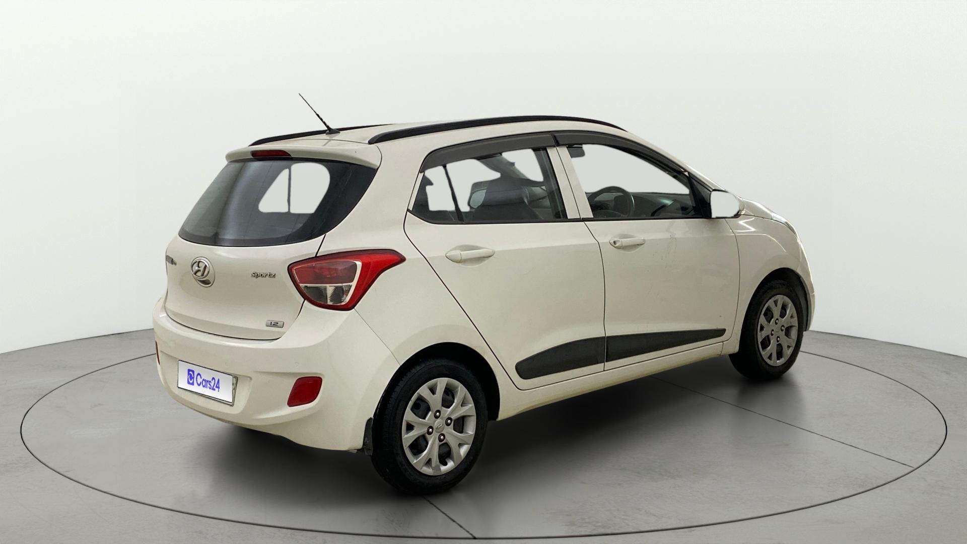 View 2016 Hyundai Grand i10 Sportz 1.2 Kappa Image 41 Used 2016 Hyundai Grand i10 Sportz 1.2 Kappa Image 41
